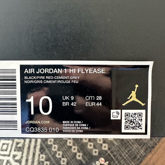 Air Jordan 1 Hi Flyease Black/Firered/Cement NIB Size 10 - Picture 4 of 7